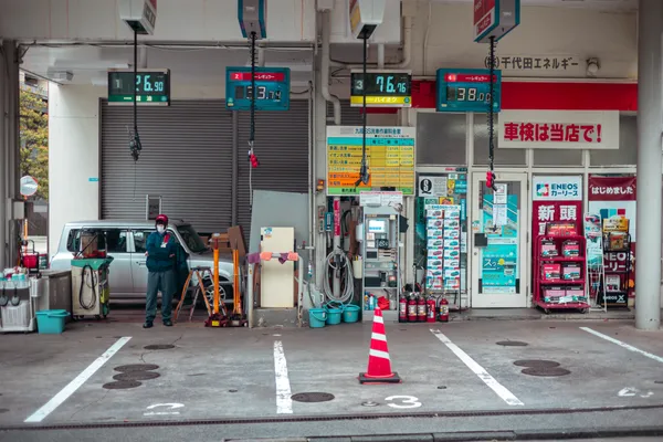 Gas Station Attendant 1