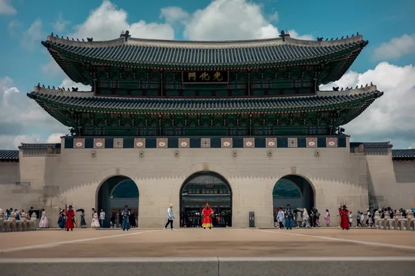 Gwanghwamun Gate Facade 1