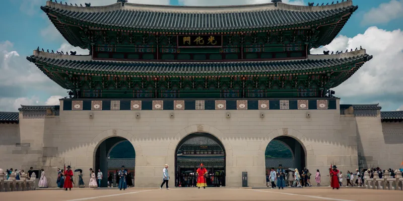 Gwanghwamun Gate Facade 1