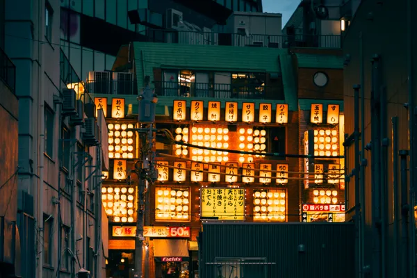 Izakaya Glow Dusk 1