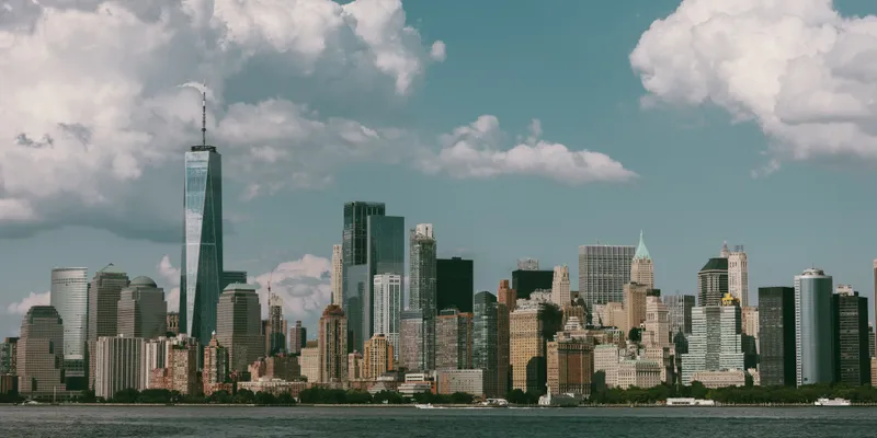 Manhattan Skyline Water 1