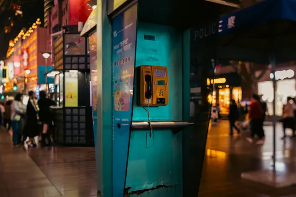 Phone Booth Night 1