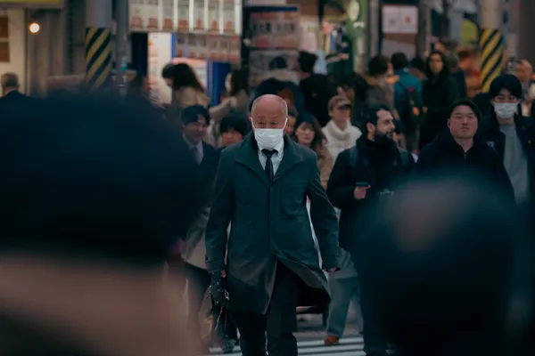 Salaryman Crowd Crossing 1