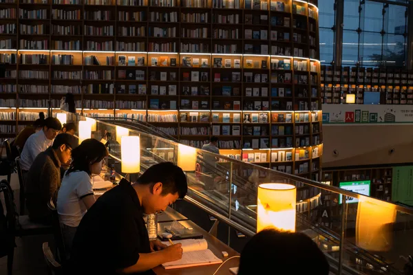 Starfield Library Readers 1