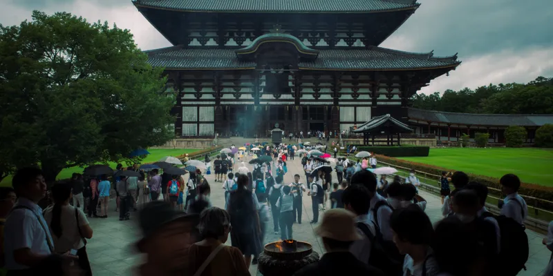 Todaiji Temple Crowd 1