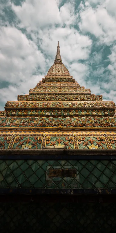 Wat Pho Gilded Chedi 1
